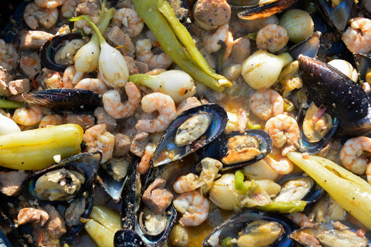 Discada de Mariscos: El Sabor del Mar en una Receta Llena de Sazón