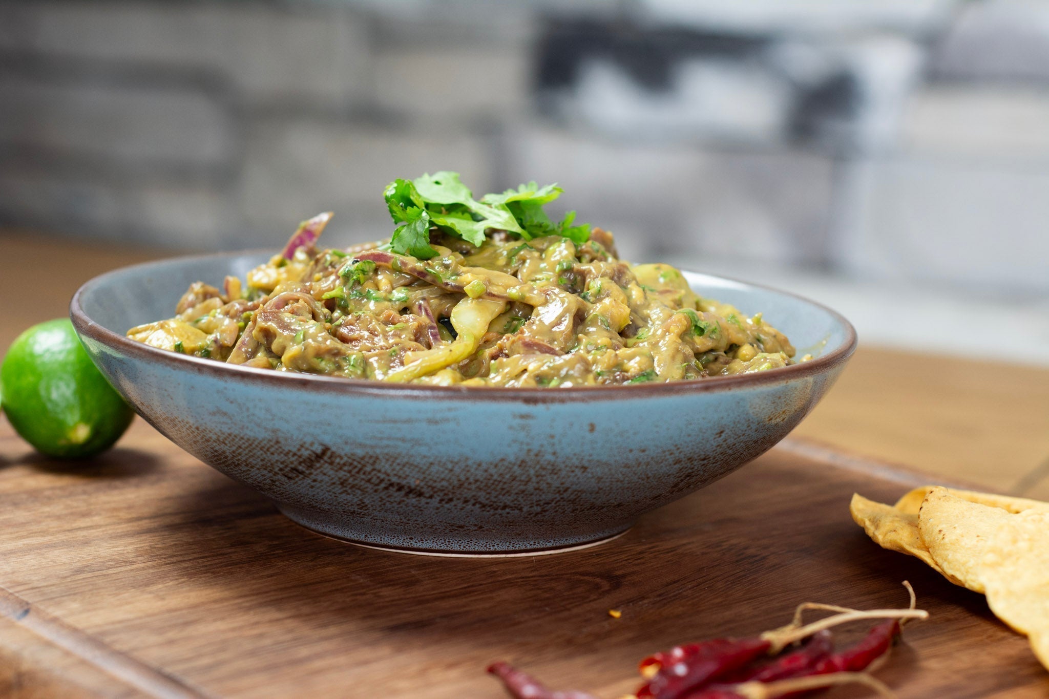 Ceviche de Atún con Aguacate: Frescura y Sabor en Cada Bocado