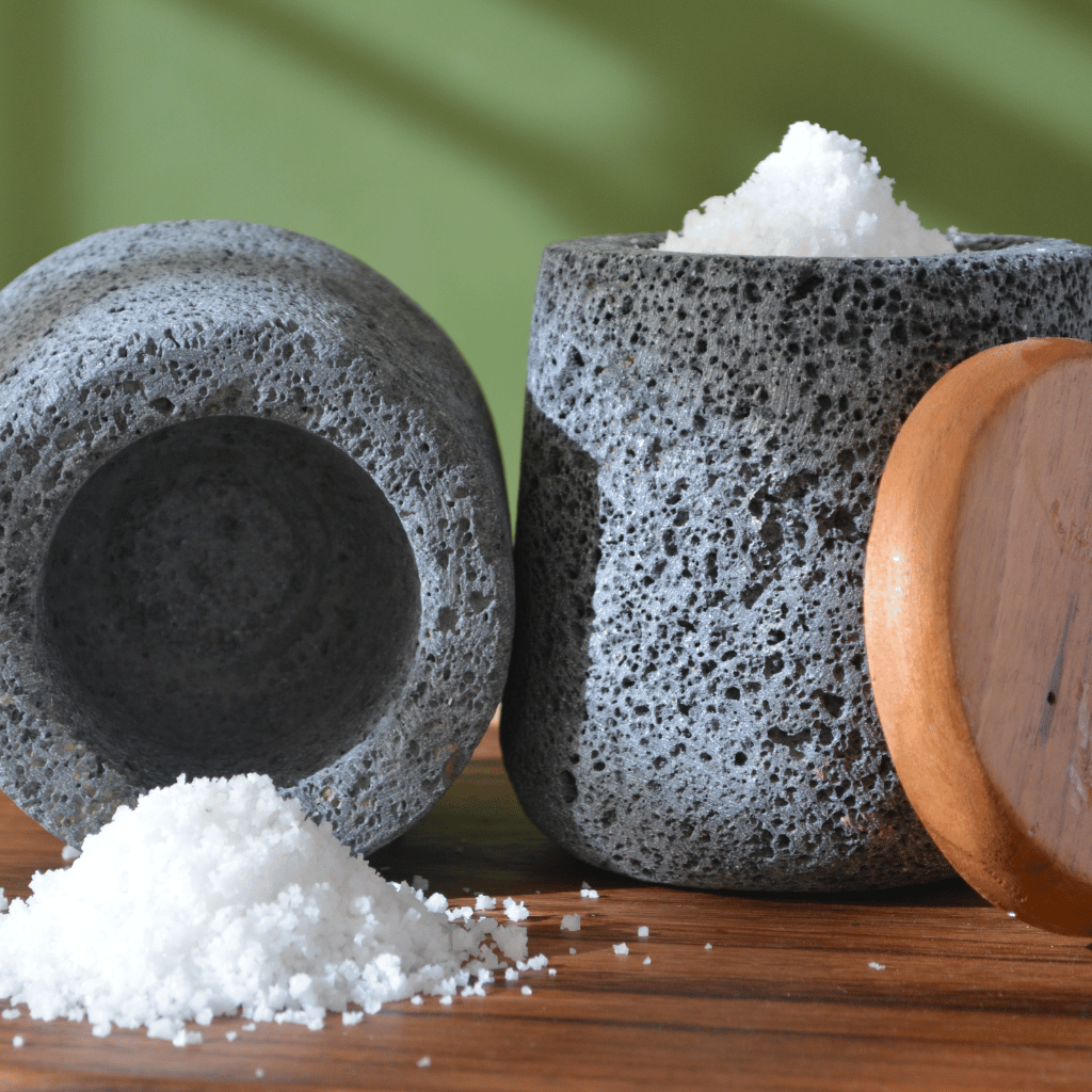 Salero de piedra volcánica - Perfecto para tu mesa y cocina