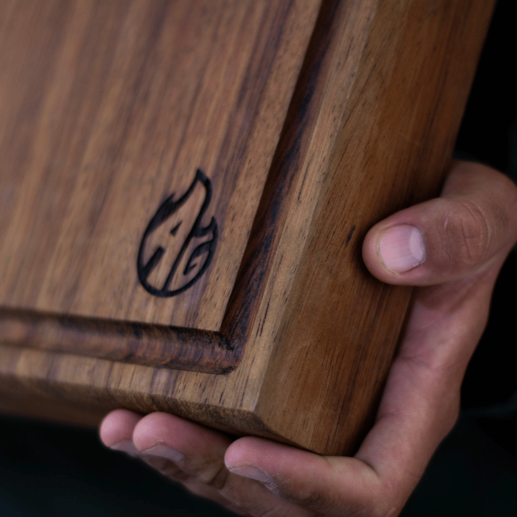 Tabla de corte de parota 35x50 cm - Artilleros Grill